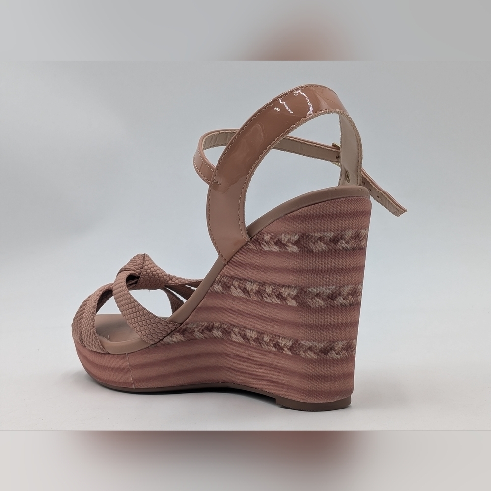 NEW Moleca Wedge Platform Sandals Women Size US 8 /EU 39 Nude/Pink Gold Buckles - Picture 8 of 17